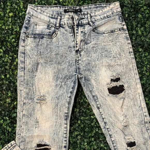 FLY Society Jeans - Picture 3 of 4